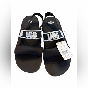 UGG NWT Black and White Slide Sandals